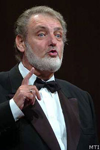 66 éves korában elhunyt Gregor József operaénekes!